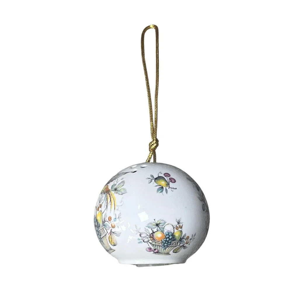 Staffordshire‎ Bone China Pomander Woods of Windsor White Bird Fruit Ornament